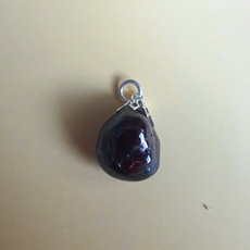 Garnet pendant